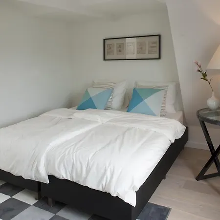 Van Gogh Apartment Amsterdam