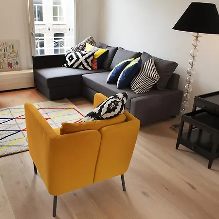 Apartment Van Gogh