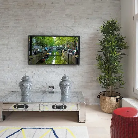 Apartment Van Gogh *