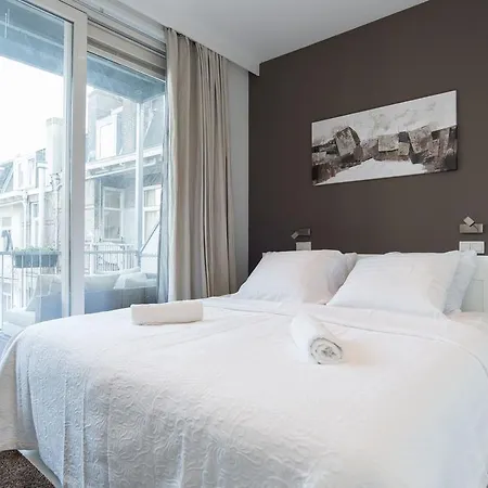 Van Gogh Apartment Amsterdam
